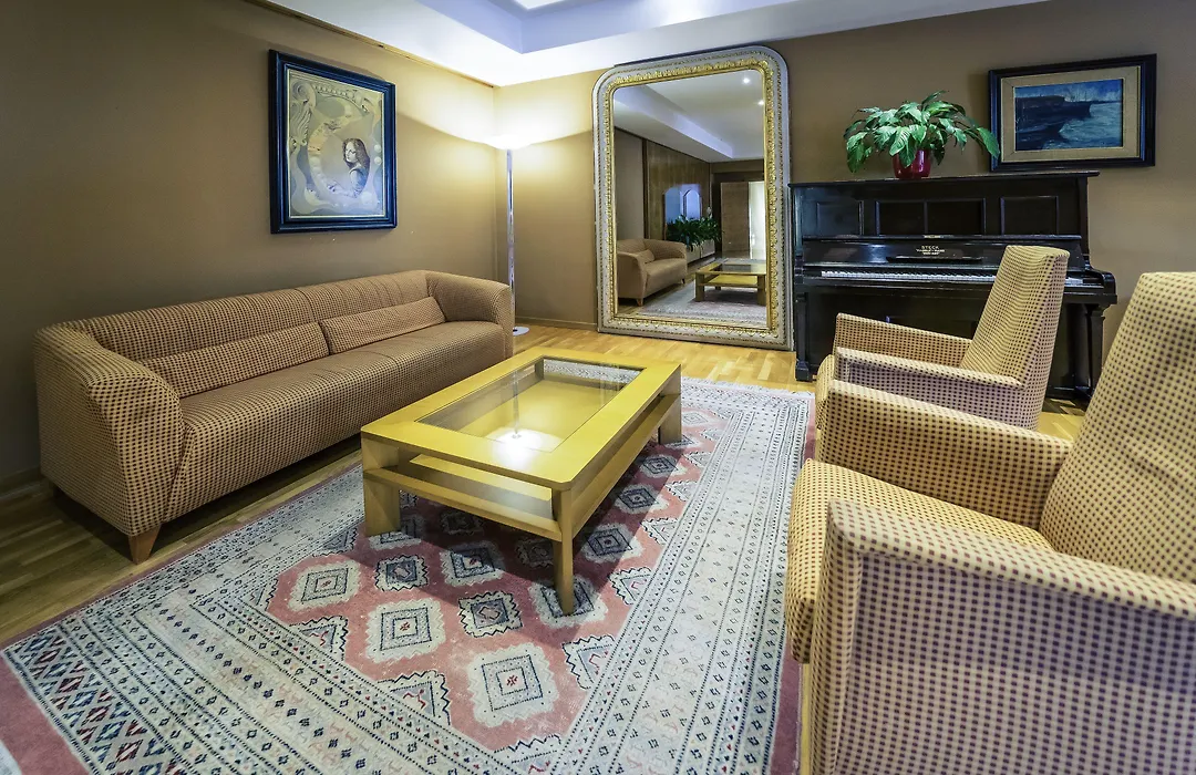 Hotel Carlton Rioja-1